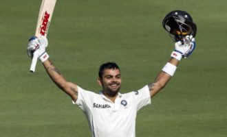 Kohli goes behind enemy lines to prepare for England clash