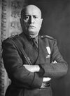 Mussolini_mezzobusto.jpg